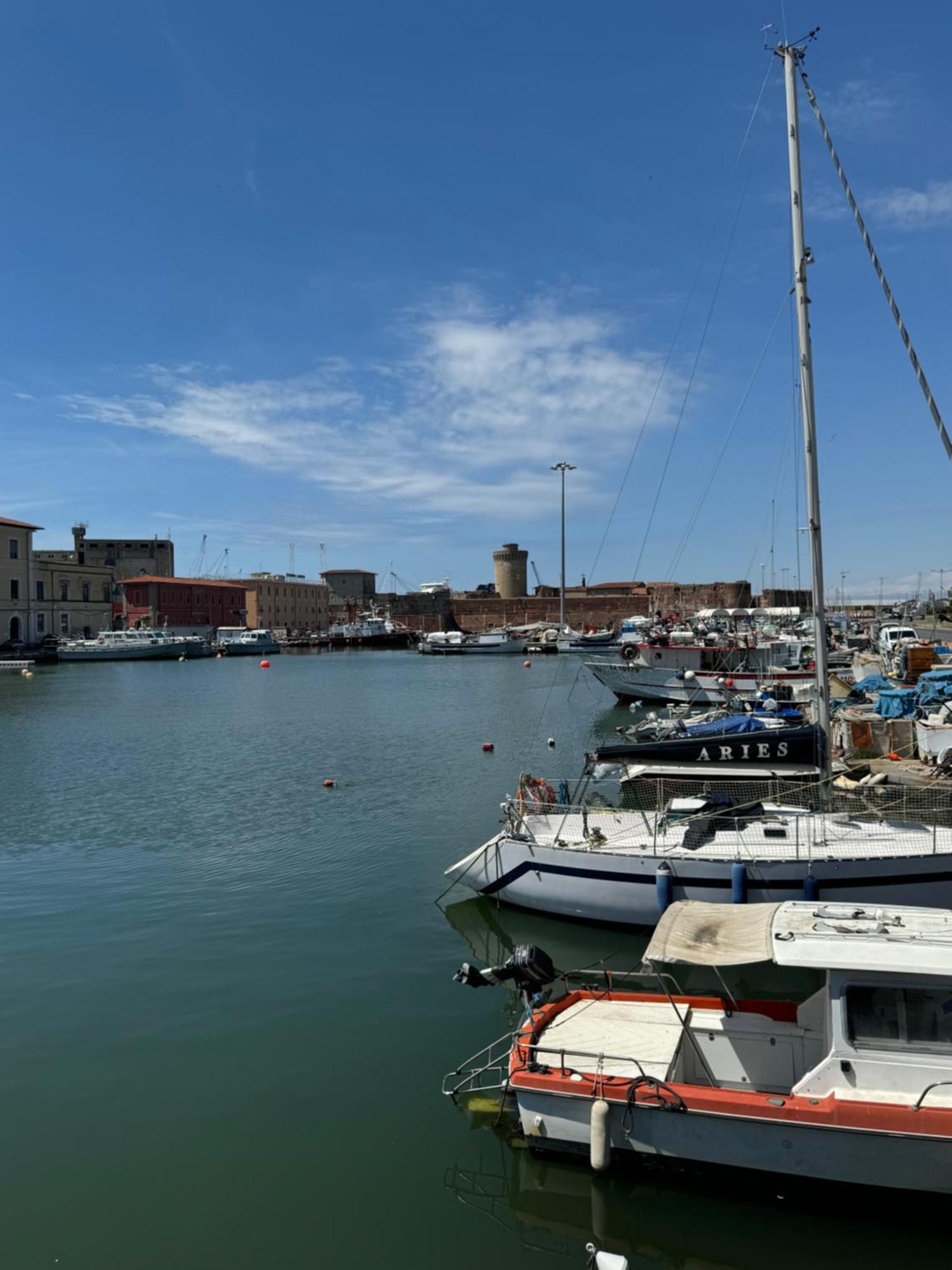 Colben Tuscany Home - Il Mare Dalla Finestra Nell'Atmosfera Tipica Livornese Livorno Exterior photo
